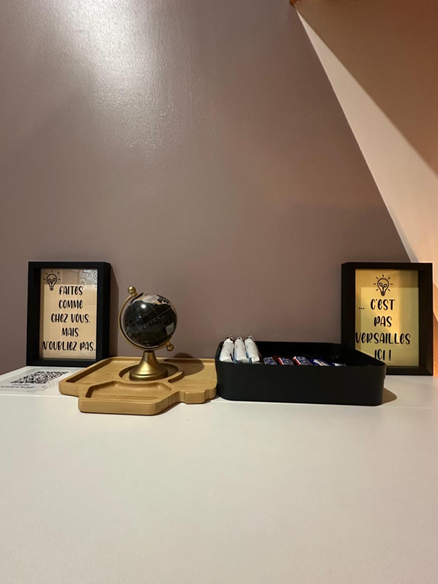 La Tiny : Adorable Petit Studio /Parking Gratuit. Angouleme Luaran gambar